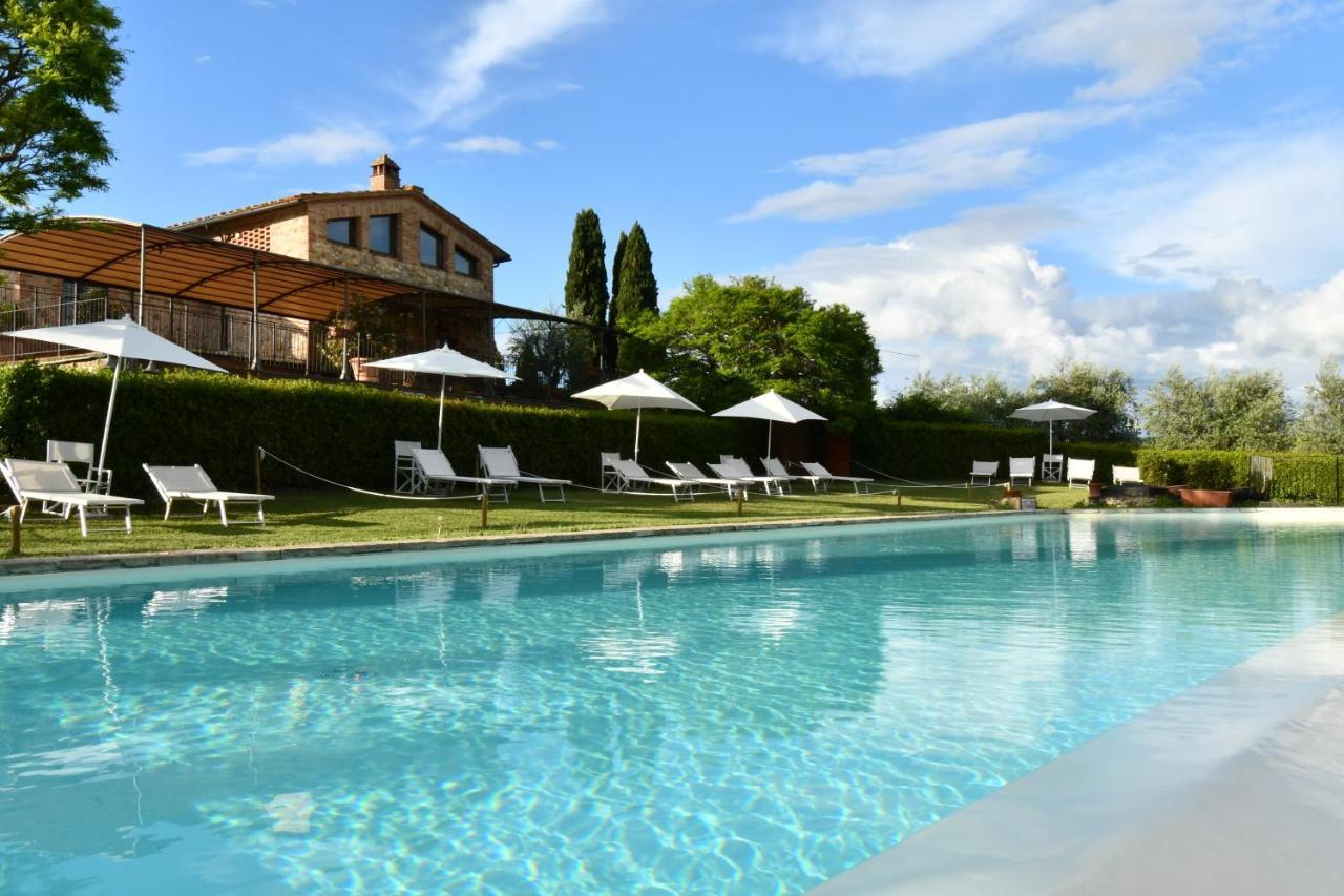 Le Rocche Di Valianoアパートホテル エクステリア 写真